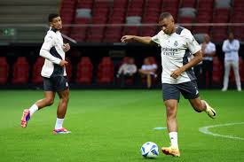 苦练和毫不 苦练和毫不